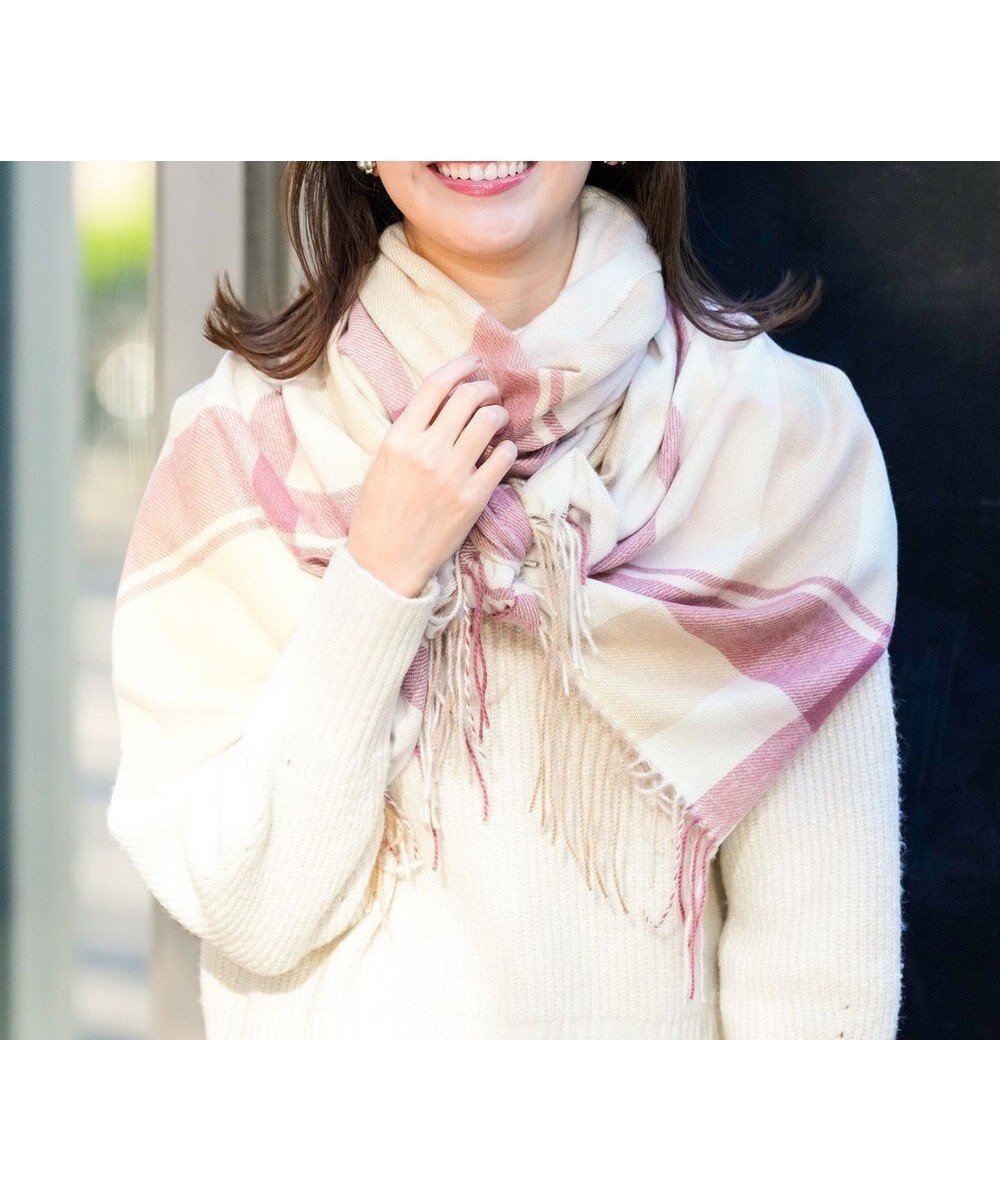 【エニィ スィス/any SiS】の【洗える】フワリーチェック ストール インテリア・キッズ・メンズ・レディースファッション・服の通販 founy(ファニー) 　ファッション　Fashion　レディースファッション　Fashion for Women　ストール　Soft & Warm Scarves　マフラー・スヌード / 冬小物の定番　Scarves & Mufflers　ストール　Stole, Wrap　スヌード　Snood, Infinity Scarf　チェック　Check, Plaid, Tartan　フェミニン　Feminine, Girly　マフラー　Scarf, Muffler　人気　Popular, Best Seller　定番　Standard, Basic Item　楽ちん　Easy Fit, Comfortable　洗える　Machine Washable　A/W・秋冬　Autumn/Winter　軽量　Lightweight, Ultra Light　防寒　Cold Protection, Winter-Ready　ピンク|ID: prp329100004527828 ipo3291000000034819902