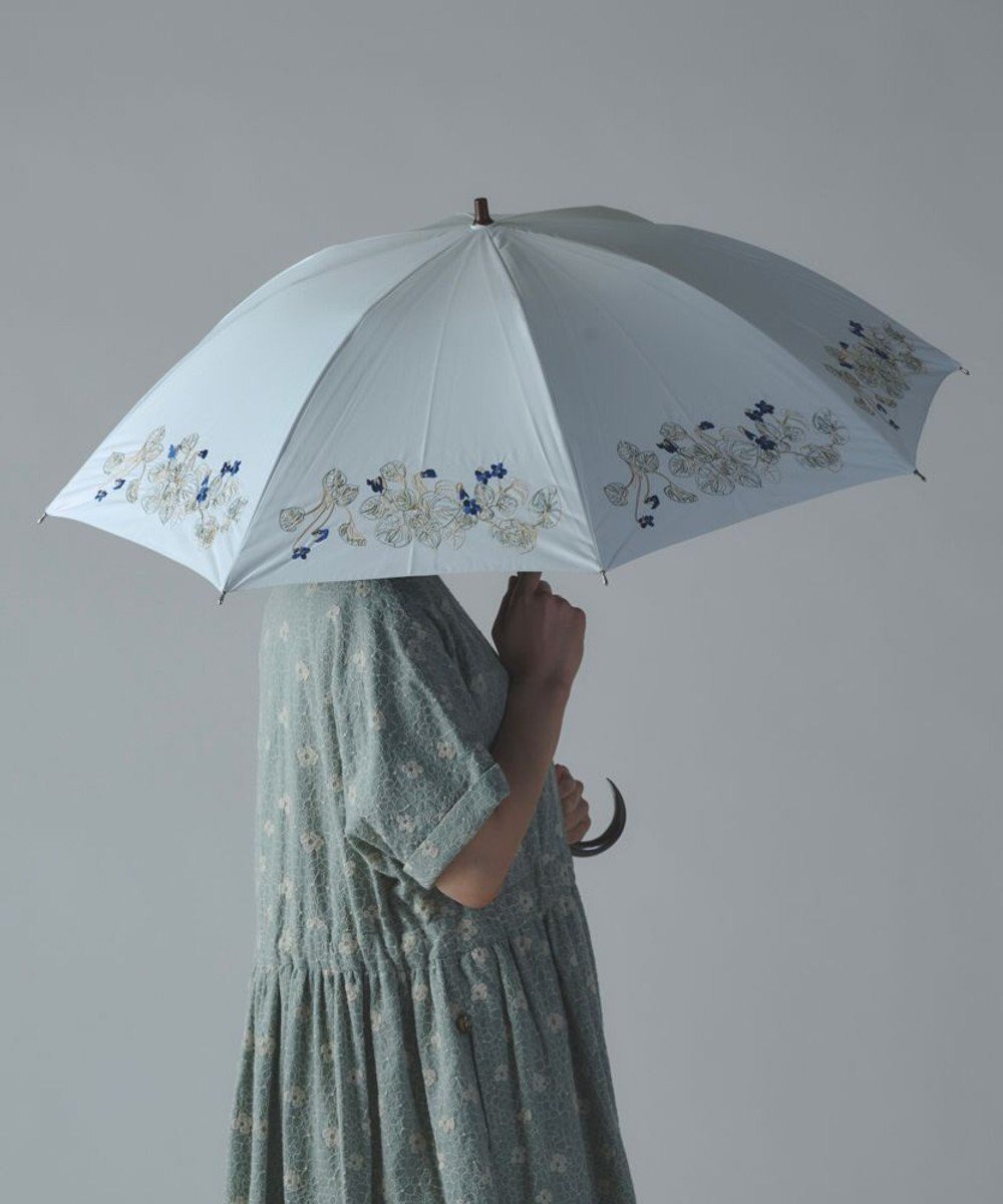 【アンドウール/AND WOOL】の〈一級遮光生地・晴雨兼用〉スミレ刺繍の日傘 (長傘タイプ) インテリア・キッズ・メンズ・レディースファッション・服の通販 founy(ファニー) 　ファッション　Fashion　レディースファッション　Ladies' Fashion Online　傘 / レイングッズ　Umbrellas/Rainwear　傘　Umbrella　サマー　Summer　日傘　Parasol　ホワイト|ID: prp329100004528431 ipo3291000000032587121