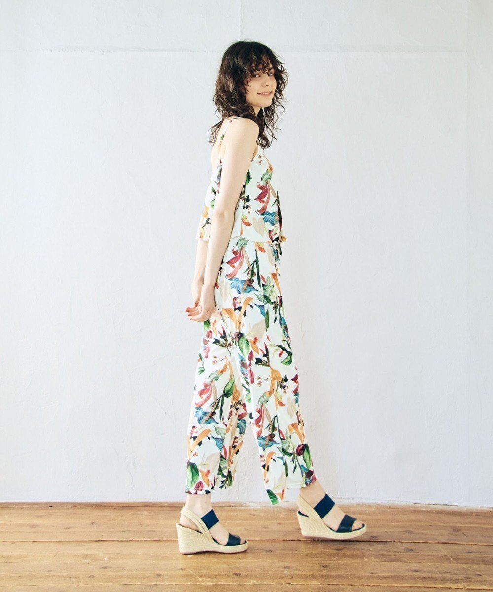 【三愛水着楽園/San-ai Resort】のロングパンツセット 13L・15L 【Coral veil(コーラルヴェール)】 インテリア・キッズ・メンズ・レディースファッション・服の通販 founy(ファニー) ファッション Fashion レディースファッション Fashion for Women 水着 Swimwear レディース水着・ビーチウェア Swimwear & Beachwear アンダー Underwear Essentials ショーツ Shorts, Short Pants セットアップ Set-Up, Coordinated Outfit ビーチ Beach, Seaside ボタニカル Botanical, Floral Pattern ボトム Bottoms, Lower Wear ポケット Pocket, Pocket Detail ラップ Wrap, Wrap Design リラックス Relax, Relaxed Fit ロング Long, Long-Length ワイヤー Wire, Wired Bra 夏 Summer S/S・春夏 SS, Spring/Summer, Warm Season 水着 Swimsuit, Swimwear A/W・秋冬 Autumn/Winter ホワイト|ID: prp329100004529601 ipo3291000000033669395