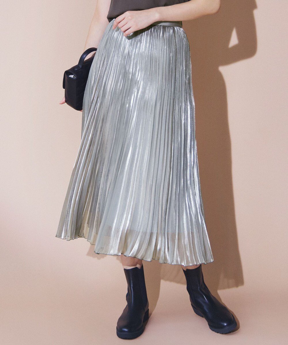 【23区/NIJYUSANKU】のシャイニー プリーツスカート 人気、トレンドファッション・服の通販 founy(ファニー) ファッション Fashion レディースファッション Fashion for Women スカート Skirts プリーツスカート / 上品フェミニンスタイル Pleated Skirts シアー Sheer, See-Through シャイニー Shiny, Glossy Finish シャンブレー Chambray, Denim-Like Fabric シルバー Silver, Metallic Silver トレンド Trend, Trending Now フラット Flat, Flat Shoes プリーツ Pleats, Pleated A/W・秋冬 Autumn/Winter 2024年 2024 エレガント 上品 Elegant 2024-2025秋冬・A/W Autumn/Winter 2024–25 AW24–25 other-1|ID: prp329100004529604 ipo3291000000034296935