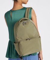 【ポール スミス/Paul Smith】のPS Paul Smith トラベル リュック 人気、トレンドファッション・服の通販 founy(ファニー) ファッション Fashion レディースファッション Fashion for Women バッグ Bags シルバー Silver, Metallic Silver トラベル Travel, Travel Gear フェミニン Feminine, Girly フォルム Silhouette, Form プリント Print, Printed Pattern メタル Metal, Metal Parts ライニング Inner Lining, Inner Fabric, Lined リュック Backpack, Rucksack |ID:prp329100004529614