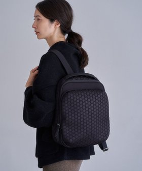 【ミヤビヤ/MIYABIYA】のLAQUOH【撥水加工】篭目エンボスボンディングリュック 人気、トレンドファッション・服の通販 founy(ファニー) ファッション Fashion レディースファッション WOMEN バッグ Bag エアリー Airy クッション Cushion シンプル Simple スポーティ Sporty パターン Pattern リュック Ruck Sack |ID:prp329100004529615