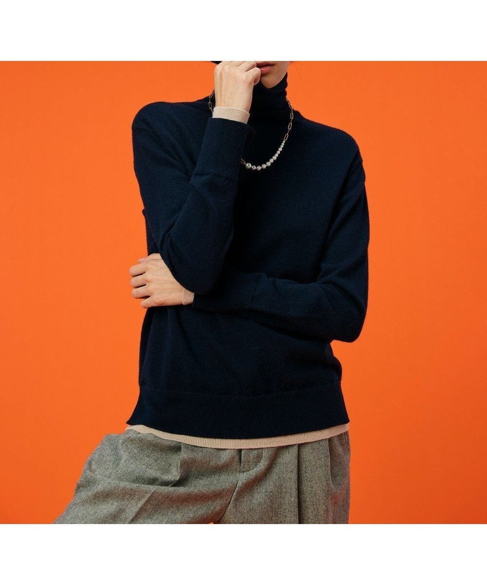 【ベイジ,/BEIGE,】の【洗える・andGIRL 秋号掲載】POMPE / ウールカシミヤタートルネックニット インテリア・キッズ・メンズ・レディースファッション・服の通販 founy(ファニー) 　ファッション　Fashion　レディースファッション　Fashion for Women　トップス・カットソー　Cut & Sew Tops　ニット　Knit Tops & Sweaters　タートルネック・ハイネックトップス　Turtlenecks & High-Neck Tops　シンプル　Simple, Minimal　ジャケット　Jacket, Outerwear　セーター　Sweater, Knitwear　タイトスカート　Pencil Skirt, Tight Skirt　タートル　Turtleneck, Turtle Collar　タートルネック　Turtleneck, High Neck　ボトム　Bottoms, Lower Wear　ワイド　Wide, Wide Fit　エレガント 上品　Elegant　洗える　Machine Washable　秋　Autumn　A/W・秋冬　Autumn/Winter　Navy×Taupe|ID: prp329100004529699 ipo3291000000033362637