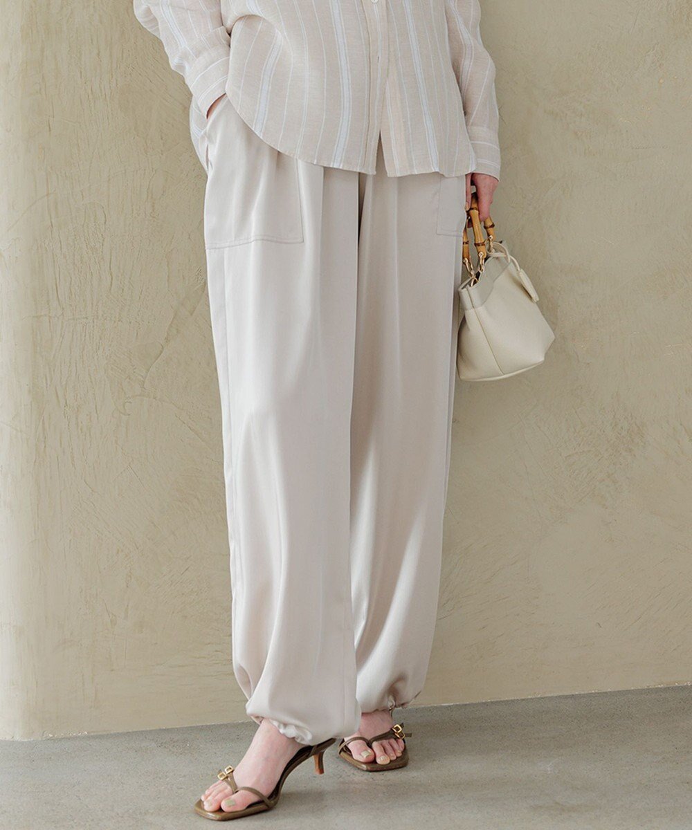 【23区/NIJYUSANKU】の【GLOW8月号掲載/洗える】スムースサテン パラシュートパンツ インテリア・キッズ・メンズ・レディースファッション・服の通販 founy(ファニー) 　雑誌掲載アイテム　Magazine Picks & Fashion Features　ファッション雑誌　Fashion Magazines　グロー　GLOW　ファッション　Fashion　レディースファッション　Fashion for Women　パンツ　Pants & Trousers　春　Spring　洗える　Machine Washable　サテン　Satin, Glossy Fabric　ストレッチ　Stretch, Stretchy Fabric　雑誌　Magazine, Fashion Magazine　ダウン　Down, Puffer　トレンド　Trend, Trending Now　ドレープ　Drape, Draping Fabric　8月号　August Issue, Aug. Edition　ブライト　Bright, Shiny　S/S・春夏　SS, Spring/Summer, Warm Season　夏　Summer　2024年　2024　2024春夏・S/S　Spring/Summer 2024 SS24　エレガント 上品　Elegant　ベージュ系|ID: prp329100004529731 ipo3291000000034201790