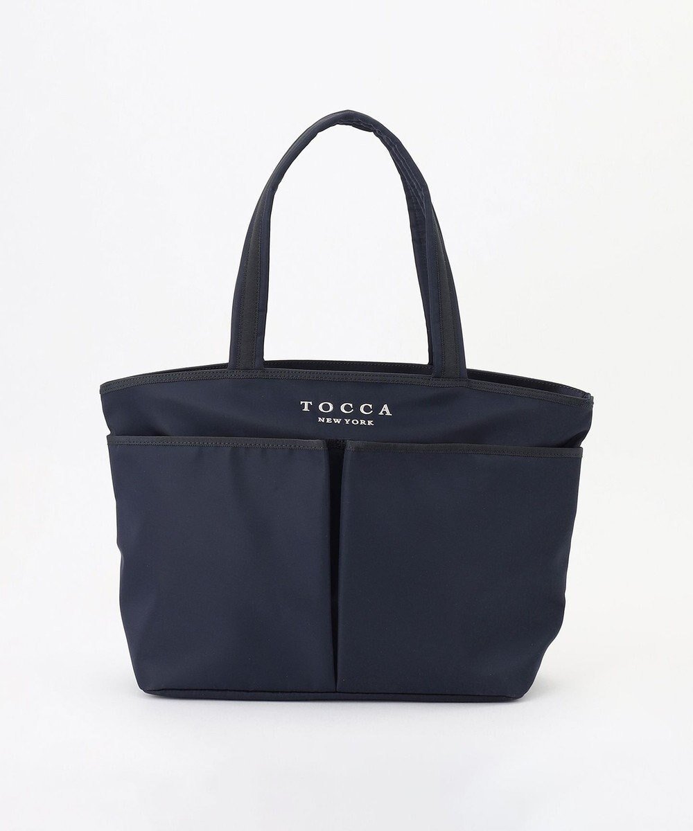 【トッカ/TOCCA】の【WEB&一部店舗限定】【A4サイズ対応・撥水・サスティナブル素材】T-INCONTRO TOTE L トートバッグ L インテリア・キッズ・メンズ・レディースファッション・服の通販 founy(ファニー) 　ファッション　Fashion　レディースファッション　WOMEN　バッグ　Bag　軽量　Lightweight　シューズ　Shoes　ジップ　Zip　スポーツ　Sports　財布　Wallet　フェミニン　Feminine　フォルム　Form　フロント　Front　ポケット　Pocket　リュクス　Luxe　旅行　Travel　ビジネス 仕事 通勤　Business　ネイビー系|ID: prp329100004529780 ipo3291000000032026677