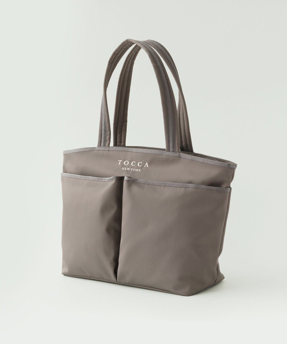 【トッカ/TOCCA】の【WEB&一部店舗限定】【A4サイズ対応・撥水・サスティナブル素材】T-INCONTRO TOTE L トートバッグ L インテリア・キッズ・メンズ・レディースファッション・服の通販 founy(ファニー) 　ファッション　Fashion　レディースファッション　WOMEN　バッグ　Bag　軽量　Lightweight　シューズ　Shoes　ジップ　Zip　スポーツ　Sports　財布　Wallet　フェミニン　Feminine　フォルム　Form　フロント　Front　ポケット　Pocket　リュクス　Luxe　旅行　Travel　ビジネス 仕事 通勤　Business　グレージュ系|ID: prp329100004529780 ipo3291000000032026678