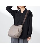 【イザック/Y'SACCS】の【ムック本掲載】【ナイロンタフタ】トラベルショルダー 人気、トレンドファッション・服の通販 founy(ファニー) ファッション Fashion レディースファッション WOMEN ショルダー Shoulder スマート Smart タフタ Taffeta トラベル Travel ベーシック Basic ボストンバッグ Boston Bag ポケット Pocket マグネット Magnet おすすめ Recommend thumbnail グレージュ|ID: prp329100004529782 ipo3291000000032026686