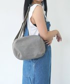 【ニジュウ カノウ/NIZYU KANO】の【撥水】FUKUI SIWAナイロンボディバッグ Mサイズ グレージュ|ID: prp329100004529806 ipo3291000000032026800