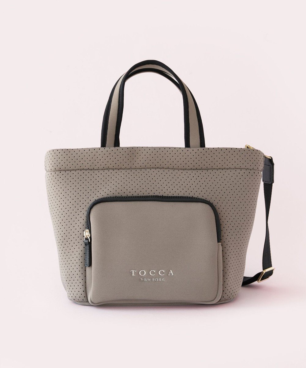 【トッカ/TOCCA】の【WEB&一部店舗限定】GOCCIA TOTE トートバッグ 人気、トレンドファッション・服の通販 founy(ファニー) 　ファッション　Fashion　レディースファッション　WOMEN　バッグ　Bag　アウトドア　Outdoor　クッション　Cushion　ジップ　Zip　スーツ　Suit　財布　Wallet　フェミニン　Feminine　フロント　Front　ポケット　Pocket　リゾート　Resort　おすすめ　Recommend　旅行　Travel　ビジネス 仕事 通勤　Business　 other-1|ID: prp329100004529819 ipo3291000000032026844