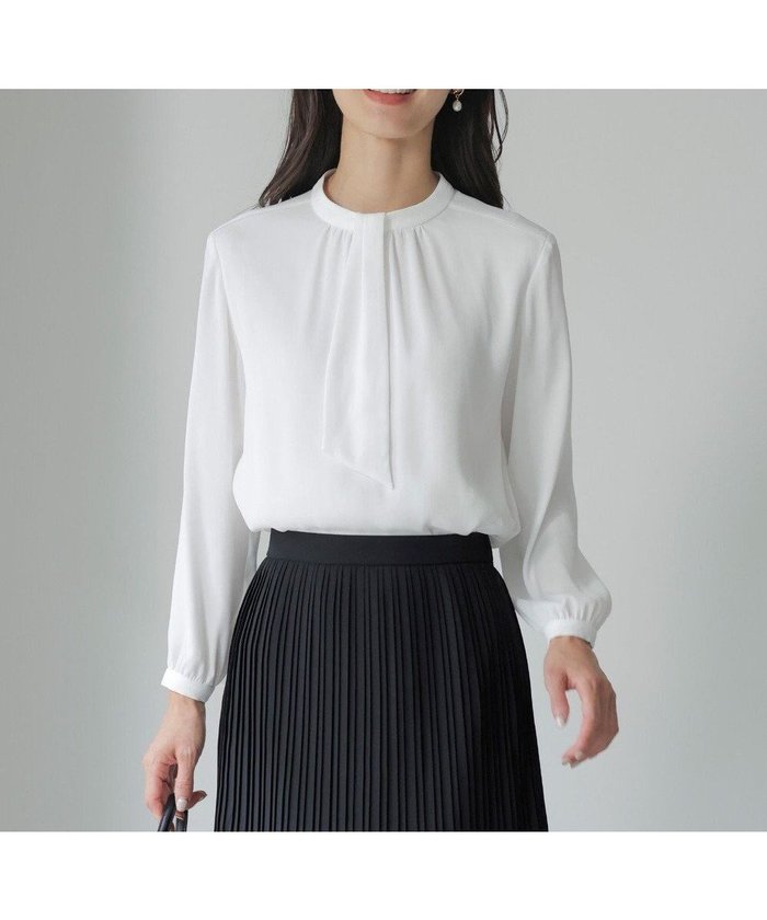 【ジェイ プレス/J.PRESS】のジョーゼット モックネック カットソー インテリア・キッズ・メンズ・レディースファッション・服の通販 founy(ファニー) https://founy.com/ ファッション Fashion レディースファッション Fashion for Women トップス・カットソー Cut & Sew Tops シャツ・ブラウス・オフィスカジュアル Elegant Blouses & Button-Ups ロングTシャツ・Tシャツ Longline T-Shirts & Tees カットソー・ベーシックTシャツ Cut-and-Sewn Tops / Stretch Tees & Basics カットソー Cut and Sewn Top ギャザー Gathered, Ruffled クラシック Classic, Timeless Style サテン Satin, Glossy Fabric ジョーゼット Georgette, Semi-Sheer Fabric ドレープ Drape, Draping Fabric モックネック Mock Neck, Short Turtleneck 無地 Plain, Solid Color ヨーク Yoke, Yoke Design A/W・秋冬 Autumn/Winter おすすめ Recommended / Our Picks セレモニー Ceremony |ID: prp329100004529824 ipo3291000000033499815