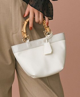 【23区/NIJYUSANKU】 バンブーハンドル ミニ ショルダーバッグ人気、トレンドファッション・服の通販 founy(ファニー) ファッション Fashion レディースファッション Fashion for Women バッグ Bags 2024年 2024 2024春夏・S/S Spring/Summer 2024 SS24 ハンカチ Handkerchief, Hanky マグネット Magnet, Magnetic Closure 夏 Summer S/S・春夏 SS, Spring/Summer, Warm Season 財布 Wallet, Purse |ID:prp329100004530110