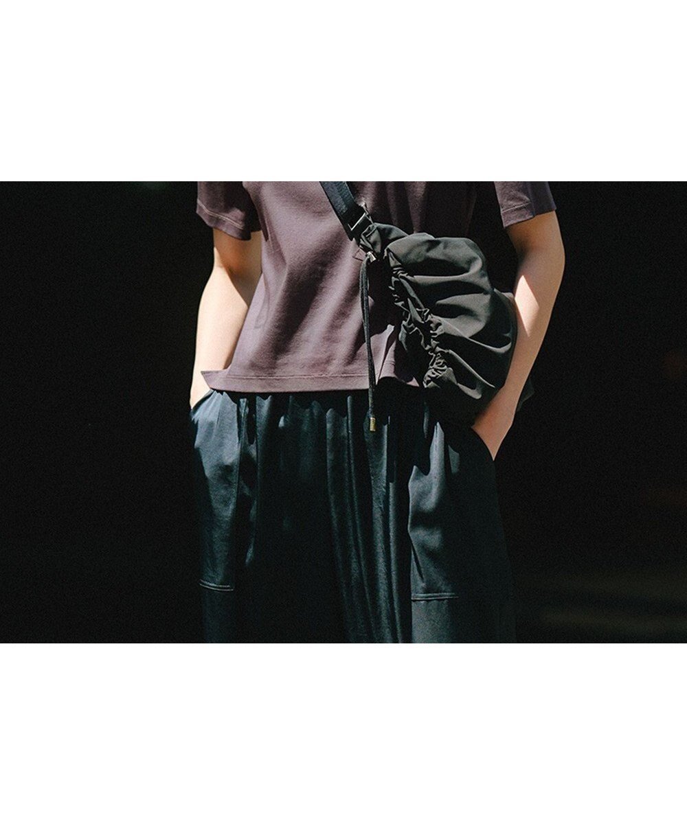 【23区/NIJYUSANKU】の【GLOW8月号掲載/接触冷感】半袖 クロップド IT TEE インテリア・キッズ・メンズ・レディースファッション・服の通販 founy(ファニー) 　雑誌掲載アイテム　Magazine Items　ファッション雑誌　Fashion Magazines　グロー　GLOW　ファッション　Fashion　レディースファッション　WOMEN　トップス・カットソー　Tops/Tshirt　シャツ/ブラウス　Shirts/Blouses　ロング / Tシャツ　T-Shirts　カットソー　Cut and Sewn　春　Spring　カットソー　Cut And Sew　クロップド　Cropped　コンパクト　Compact　吸水　Water Absorption　スリーブ　Sleeve　雑誌　Magazine　トレンド　Trend　ドロップ　Drop　定番　Standard　8月号　August Issue　バランス　Balance　フレンチ　French　ベーシック　Basic　ボトム　Bottom　半袖　Short Sleeve　S/S・春夏　Ss・Spring/Summer　夏　Summer　2024年　2024　2024春夏・S/S　Ss,Spring/Summer,2024　エレガント 上品　Elegant　ブラウン系|ID: prp329100004530164 ipo3291000000032028273