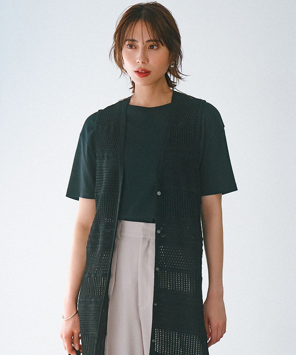 【23区/NIJYUSANKU】の【GLOW8月号掲載/接触冷感】半袖 クロップド IT TEE インテリア・キッズ・メンズ・レディースファッション・服の通販 founy(ファニー) 　雑誌掲載アイテム　Magazine Items　ファッション雑誌　Fashion Magazines　グロー　GLOW　ファッション　Fashion　レディースファッション　WOMEN　トップス・カットソー　Tops/Tshirt　シャツ/ブラウス　Shirts/Blouses　ロング / Tシャツ　T-Shirts　カットソー　Cut and Sewn　春　Spring　カットソー　Cut And Sew　クロップド　Cropped　コンパクト　Compact　吸水　Water Absorption　スリーブ　Sleeve　雑誌　Magazine　トレンド　Trend　ドロップ　Drop　定番　Standard　8月号　August Issue　バランス　Balance　フレンチ　French　ベーシック　Basic　ボトム　Bottom　半袖　Short Sleeve　S/S・春夏　Ss・Spring/Summer　夏　Summer　2024年　2024　2024春夏・S/S　Ss,Spring/Summer,2024　エレガント 上品　Elegant　ブラック系|ID: prp329100004530164 ipo3291000000032028282