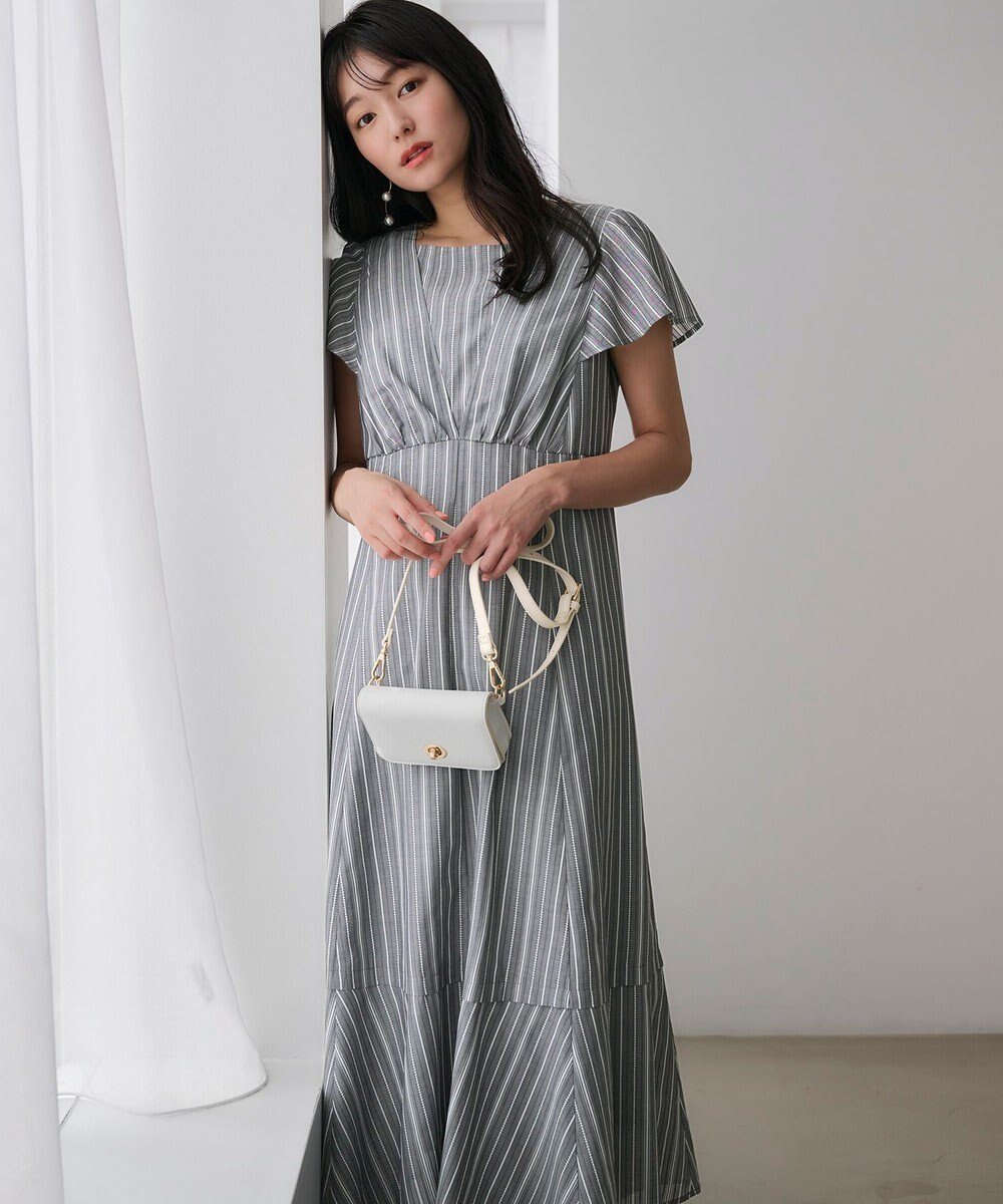 【エニィ スィス/any SiS】の【洗える】カラミストライプレディ ワンピース 人気、トレンドファッション・服の通販 founy(ファニー) 　ファッション　Fashion　レディースファッション　WOMEN　ワンピース　Dress　春　Spring　洗える　Washable　ギャザー　Gather　コンパクト　Compact　シェイプ　Shape　シャーリング　Shirring　ストライプ　Stripe　スリーブ　Sleeve　透かし　Watermark　ノースリーブ　No Sleeve　バランス　Balance　フレア　Flare　ミックス　Mix　リゾート　Resort　S/S・春夏　Ss・Spring/Summer　再入荷　Restock/Back In Stock/Re Arrival　おすすめ　Recommend　夏　Summer　 other-1|ID: prp329100004530214 ipo3291000000032028489