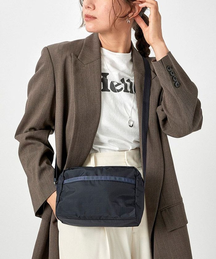 【レスポートサック/LeSportsac】のDANIELLA CROSSBODY/ディープシーブルー インテリア・キッズ・メンズ・レディースファッション・服の通販 founy(ファニー) https://founy.com/ ファッション Fashion レディースファッション WOMEN アウトドア Outdoor コンパクト Compact 軽量 Lightweight シンプル Simple スポーツ Sports 財布 Wallet トラベル Travel プリント Print ポケット Pocket 無地 Plain Color おすすめ Recommend 旅行 Travel ビジネス 仕事 通勤 Business |ID: prp329100004530225 ipo3291000000032028528
