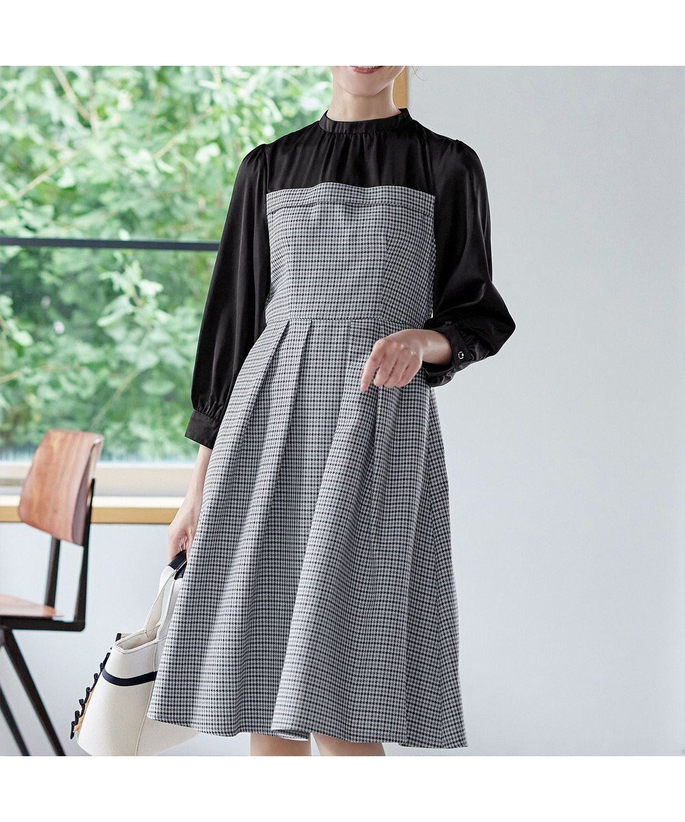 【ティアクラッセ/Tiaclasse】の【洗える】ビスチェ風ツイードチェックドッキングワンピース インテリア・キッズ・メンズ・レディースファッション・服の通販 founy(ファニー) ファッション Fashion レディースファッション Fashion for Women ワンピース Dresses 洗える Machine Washable クラシカル Classical, Vintage-Inspired シューズ Shoes, Footwear チェック Check, Plaid, Tartan チュニック Tunic, Long Top ツイード Twill, Twill Weave ドッキング Docking, Mixed Material ハイネック High Neck, Mock Neck ビスチェ Bustier, Corset Top フレア Flare, Flared ポケット Pocket, Pocket Detail モノトーン Monotone, Black and White A/W・秋冬 Autumn/Winter 再入荷 Restock / Back in Stock エレガント 上品 Elegant 新作・新入荷 New Arrivals / New In グレー|ID: prp329100004530399 ipo3291000000033618898