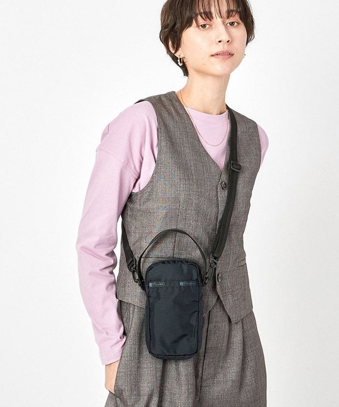【レスポートサック/LeSportsac】のMINI PHONE CROSSBODY/リサイクルドブラックJP インテリア・キッズ・メンズ・レディースファッション・服の通販 founy(ファニー) https://founy.com/ ファッション Fashion レディースファッション Fashion for Women コンパクト Compact, Small Size 軽量 Lightweight, Ultra Light ショルダー Shoulder, Shoulder Strap シンプル Simple, Minimal スタイリッシュ Stylish, Fashionable 人気 Popular, Best Seller プリント Print, Printed Pattern ポケット Pocket, Pocket Detail ポシェット Pochette, Mini Bag ポーチ Pouch, Small Case 無地 Plain, Solid Color おすすめ Recommended / Our Picks スマホケース Smartphone Case ビジネス 仕事 通勤 Business / Work / Commuting |ID: prp329100004530426 ipo3291000000033708286