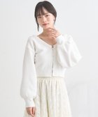 【アースミュージックアンドエコロジー/earth music&ecology】のパールボタンショートニットカーディガン Off White|ID: prp329100004530725 ipo3291000000032030606