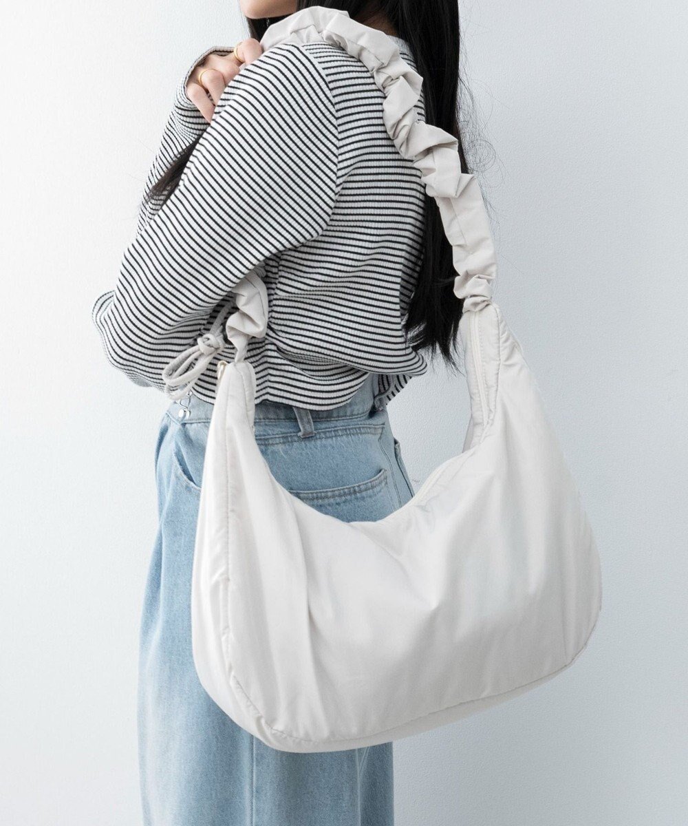 【ウィゴー/WEGO】の【ユニセックス着用ITEM】ハーフムーンドロストショルダー インテリア・キッズ・メンズ・レディースファッション・服の通販 founy(ファニー) 　ファッション　Fashion　レディースファッション　Fashion for Women　アニマル　Animal Print　ギャザー　Gathered, Ruffled　ショルダー　Shoulder, Shoulder Strap　スマホ　Smartphone, Mobile Device　トレンド　Trend, Trending Now　無地　Plain, Solid Color　ビジネス 仕事 通勤　Business / Work / Commuting　ライトベージュ|ID: prp329100004530829 ipo3291000000033682176