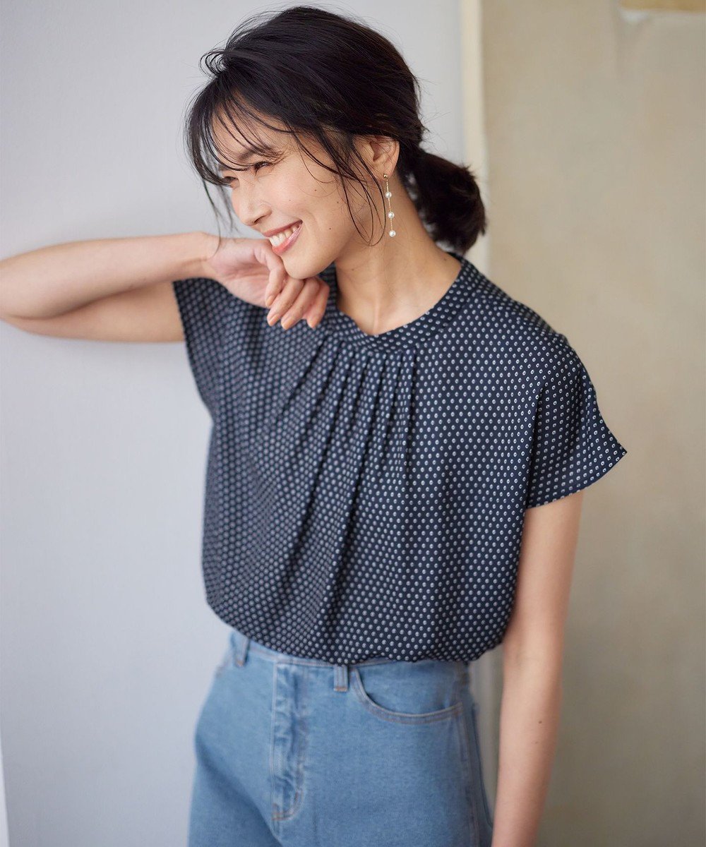 【エニィファム/any FAM】の【洗濯機可能】プリントブラウス 人気、トレンドファッション・服の通販 founy(ファニー) 　ファッション　Fashion　レディースファッション　WOMEN　トップス・カットソー　Tops/Tshirt　シャツ/ブラウス　Shirts/Blouses　カーディガン　Cardigan　チェック　Check　フリル　Frills　フレア　Flare　フロント　Front　プリント　Print　エレガント 上品　Elegant　ビジネス 仕事 通勤　Business　夏　Summer　春　Spring　S/S・春夏　Ss・Spring/Summer　羽織　Haori　 other-1|ID: prp329100004530982 ipo3291000000032031682