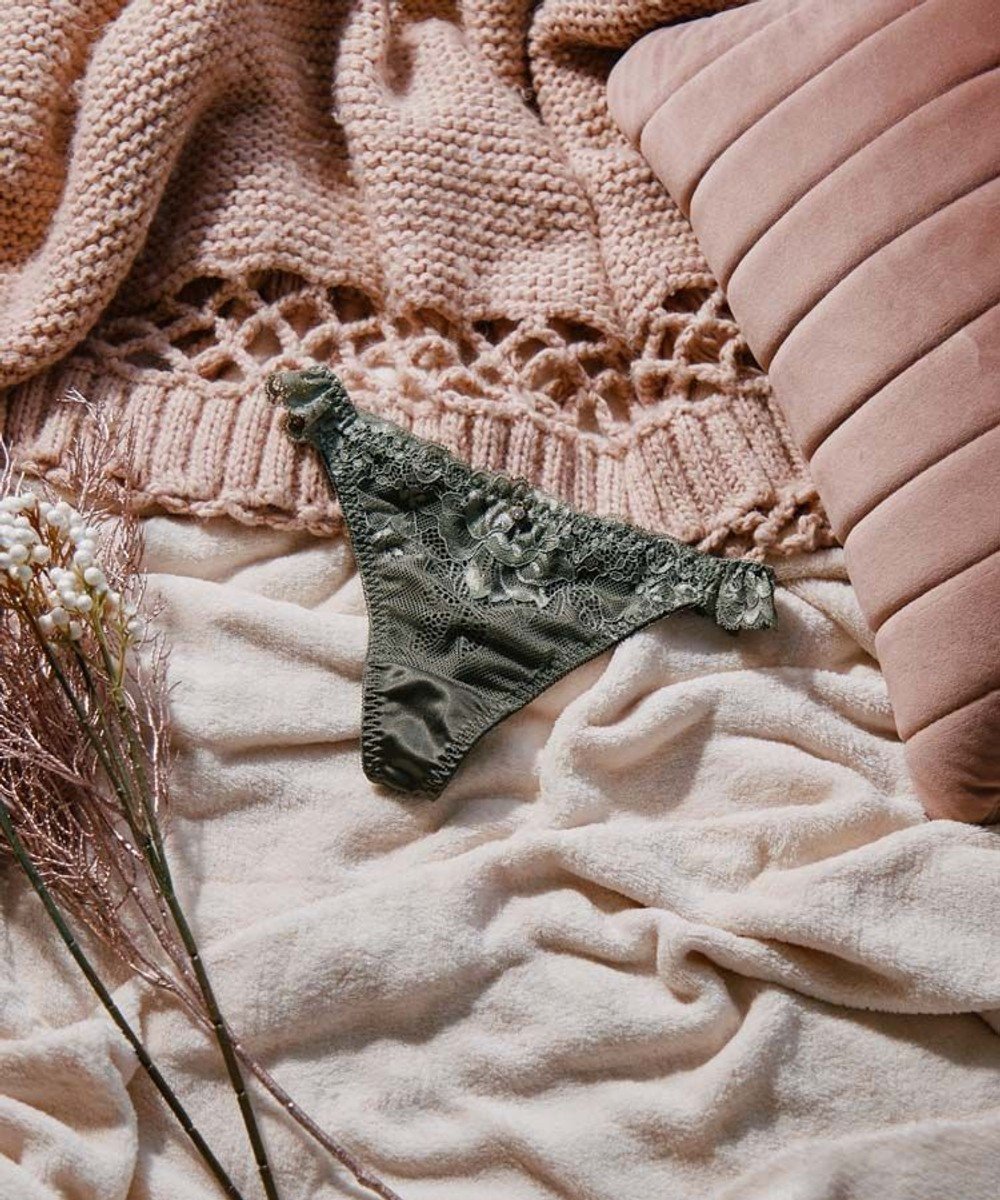 【三愛水着楽園/San-ai Resort】の【northerly bra フィットシリーズ 谷間メイク】 カシュクールレースモールド Tバックショーツ M 【northerly】 インテリア・キッズ・メンズ・レディースファッション・服の通販 founy(ファニー) 　ファッション　Fashion　レディースファッション　WOMEN　バッグ　Bag　アンダー　Under　ショーツ　Shorts　フィット　Fit　レース　Race　カーキ|ID: prp329100004531193 ipo3291000000032159173