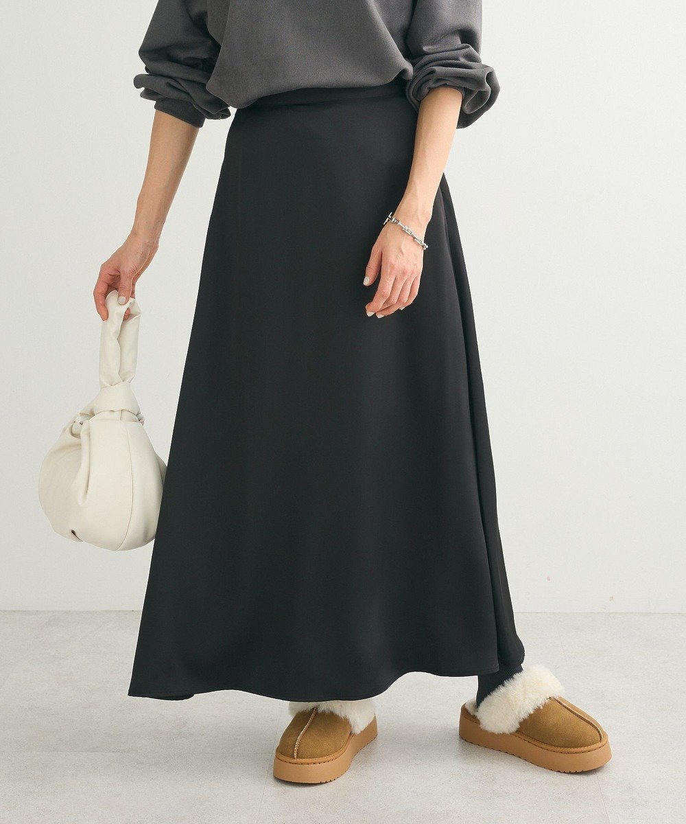 【グリーンパークス/Green Parks】の・Petit Fleur サテンフレアスカート インテリア・キッズ・メンズ・レディースファッション・服の通販 founy(ファニー) 　ファッション　Fashion　レディースファッション　Fashion for Women　スカート　Skirts　Aライン・フレアスカート　A-Line & Flared Skirts　おすすめ　Recommended / Our Picks　エレガント 上品　Elegant　サテン　Satin, Glossy Fabric　ドレープ　Drape, Draping Fabric　フィット　Fit, Slim Fit　フレア　Flare, Flared　ポケット　Pocket, Pocket Detail　今季　This Season, Current Season　夏　Summer　春　Spring　S/S・春夏　SS, Spring/Summer, Warm Season　Black|ID: prp329100004531228 ipo3291000000032581430