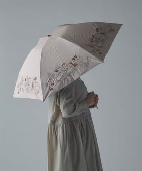 【アンドウール/AND WOOL】の〈一級遮光生地・晴雨兼用〉スミレ刺繍の日傘 (折りたたみタイプ) 人気、トレンドファッション・服の通販 founy(ファニー) ファッション Fashion レディースファッション Ladies' Fashion Online 傘 / レイングッズ Umbrellas/Rainwear 傘 Umbrella 軽量 Lightweight サマー Summer スポーツ Sports 日傘 Parasol |ID:prp329100004531315