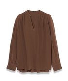 【ジョゼフ/JOSEPH】のニューCDC オープンネックブラウス 人気、トレンドファッション・服の通販 founy(ファニー) ファッション Fashion レディースファッション Fashion for Women トップス・カットソー Cut & Sew Tops シャツ・ブラウス・オフィスカジュアル Elegant Blouses & Button-Ups ギャザー Gathered, Ruffled シルク Silk, 100% Silk フィット Fit, Slim Fit レギュラー Regular, Standard Fit 定番 Standard, Basic Item A/W・秋冬 Autumn/Winter 軽量 Lightweight, Ultra Light thumbnail Arabica|ID: prp329100004532409 ipo3291000000033682216