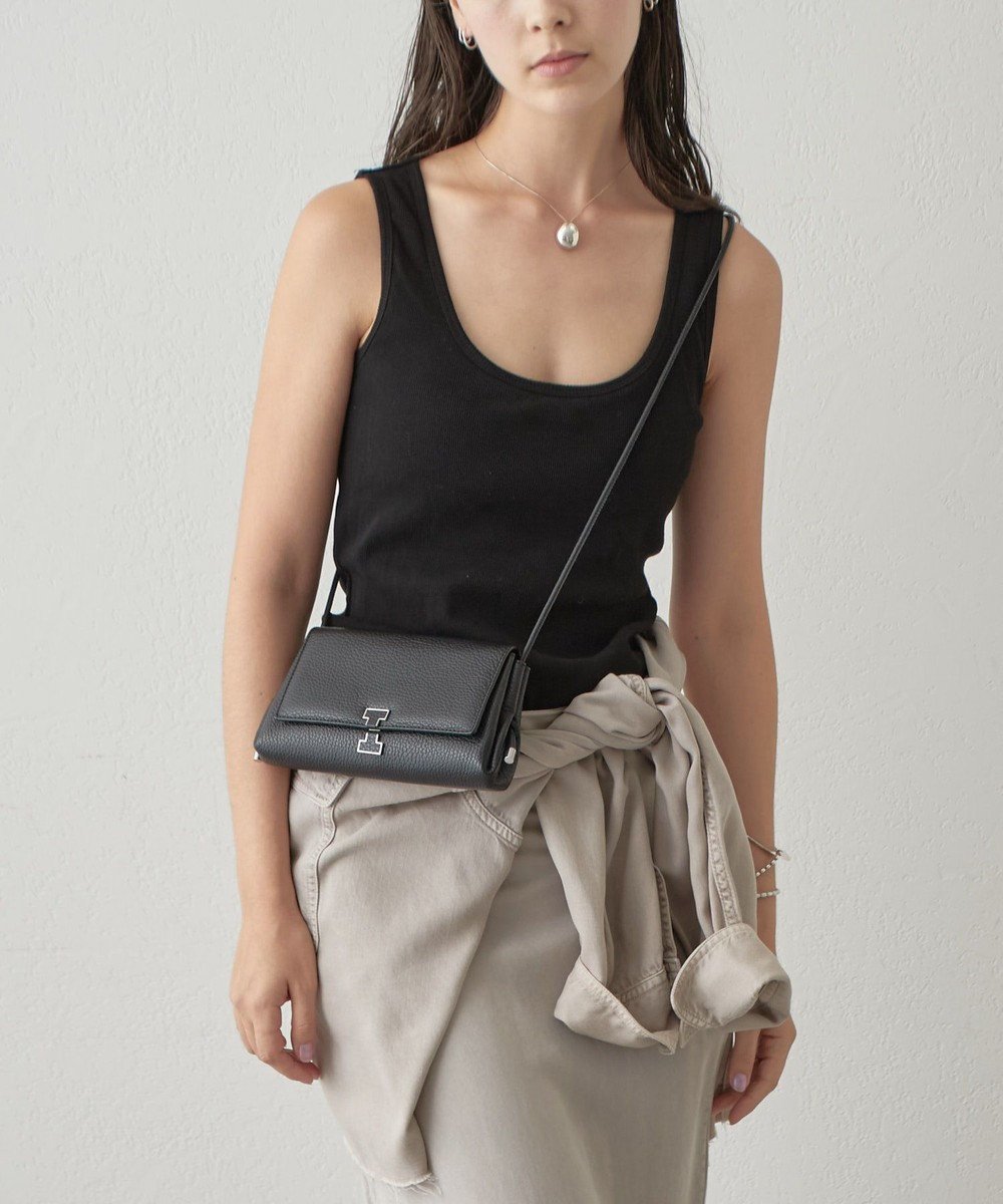 【イアクッチ/IACUCCI】のアバ ウォレットショルダー CERVO 人気、トレンドファッション・服の通販 founy(ファニー) 　ファッション　Fashion　レディースファッション　WOMEN　スポーツウェア　Sportswear　アクセサリー　Accessories　クラッチ　Clutch　コンパクト　Compact　スポーツ　Sports　スマート　Smart　財布　Wallet　トラベル　Travel　バランス　Balance　ビッグ　Big　ベスト　Vest　ポケット　Pocket　ポーチ　Pouch　メタル　Metal　ラップ　Wrap　A/W・秋冬　Aw・Autumn/Winter・Fw・Fall-Winter　2024年　2024　旅行　Travel　2024-2025秋冬・A/W　Aw/Autumn/Winter/Fw/Fall/2024-2025　 other-1|ID: prp329100004532465 ipo3291000000032038082