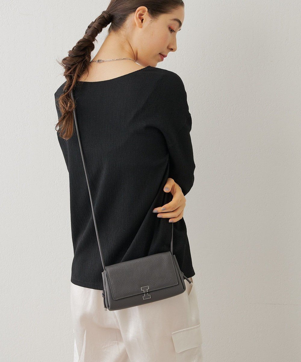 【イアクッチ/IACUCCI】のアバ ウォレットショルダー CERVO インテリア・キッズ・メンズ・レディースファッション・服の通販 founy(ファニー) 　ファッション　Fashion　レディースファッション　WOMEN　スポーツウェア　Sportswear　アクセサリー　Accessories　クラッチ　Clutch　コンパクト　Compact　スポーツ　Sports　スマート　Smart　財布　Wallet　トラベル　Travel　バランス　Balance　ビッグ　Big　ベスト　Vest　ポケット　Pocket　ポーチ　Pouch　メタル　Metal　ラップ　Wrap　A/W・秋冬　Aw・Autumn/Winter・Fw・Fall-Winter　2024年　2024　旅行　Travel　2024-2025秋冬・A/W　Aw/Autumn/Winter/Fw/Fall/2024-2025　チャコールグレー|ID: prp329100004532465 ipo3291000000032038084