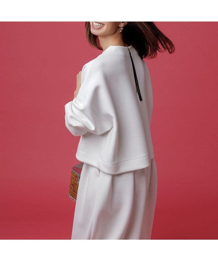 【アンフィーロ 自由区/UNFILO】のBEAUTY FORM JERSEY クロップド トップス インテリア・キッズ・メンズ・レディースファッション・服の通販 founy(ファニー) https://founy.com/ ファッション Fashion レディースファッション Fashion for Women トップス・カットソー Cut & Sew Tops レディースパーカー・カジュアルフーディー Casual Hoodies & Sweatshirts スウェット・クルーネックトップス Sweatshirts & Crewnecks / Relaxed Fit Sweat Tops クロップド Cropped, Short Length 軽量 Lightweight, Ultra Light スウェット / スエット Sweatshirt, Sweatwear ストレッチ Stretch, Stretchy Fabric スリーブ Sleeve, Long Sleeve / Short Sleeve バランス Balance, Style Balance フォルム Silhouette, Form ワイド Wide, Wide Fit A/W・秋冬 Autumn/Winter S/S・春夏 SS, Spring/Summer, Warm Season 夏 Summer |ID: prp329100004532496 ipo3291000000035602043