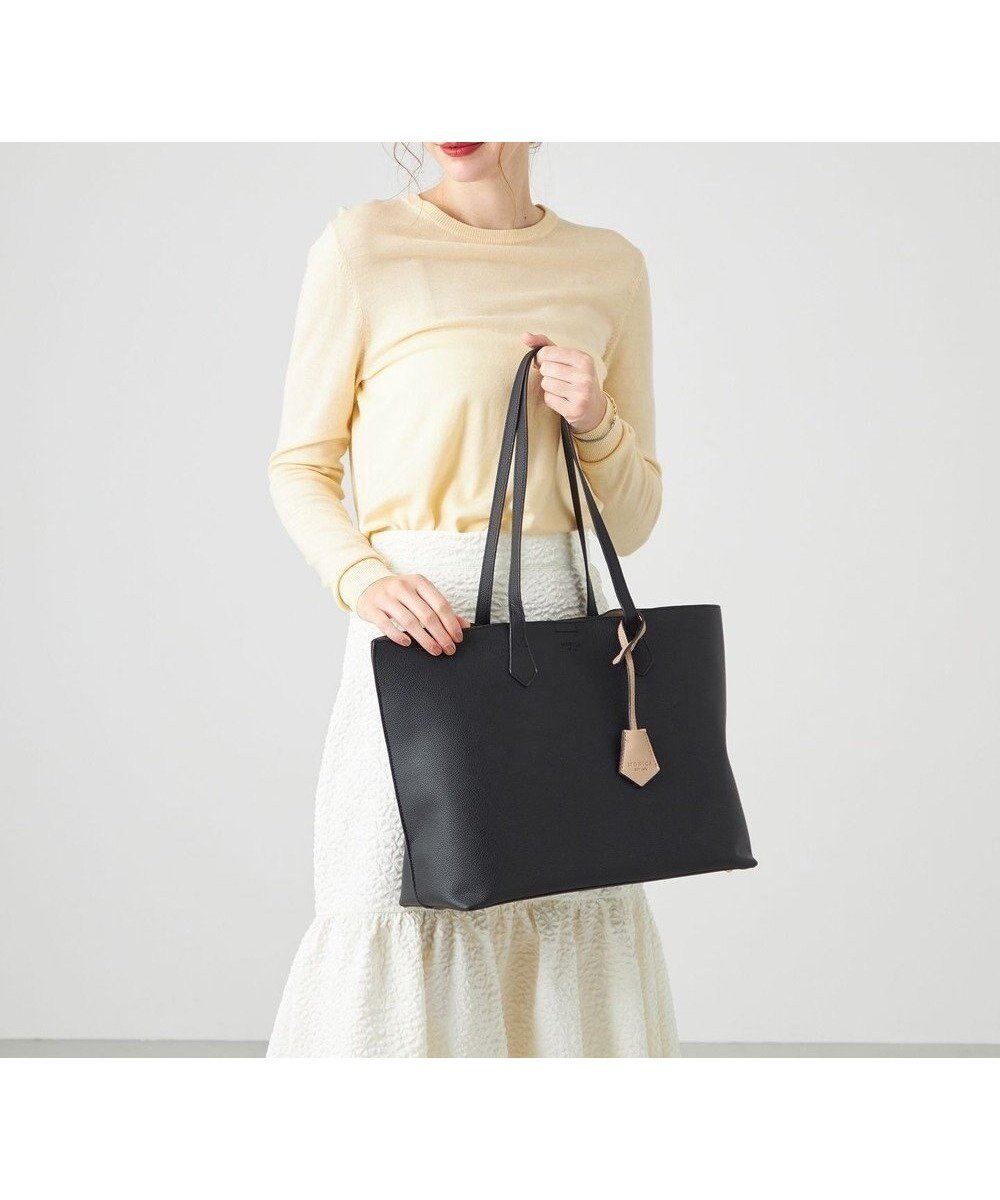 【ラ バガジェリー/LA BAGAGERIE】の【MONICA】バイカラーA4トート インテリア・キッズ・メンズ・レディースファッション・服の通販 founy(ファニー) ファッション Fashion レディースファッション Fashion for Women バッグ Bags 軽量 Lightweight, Ultra Light シンプル Simple, Minimal スタイリッシュ Stylish, Fashionable スマート Smart, Elegant フォルム Silhouette, Form ポケット Pocket, Pocket Detail おすすめ Recommended / Our Picks ビジネス 仕事 通勤 Business / Work / Commuting ブラック|ID: prp329100004532551 ipo3291000000034211323
