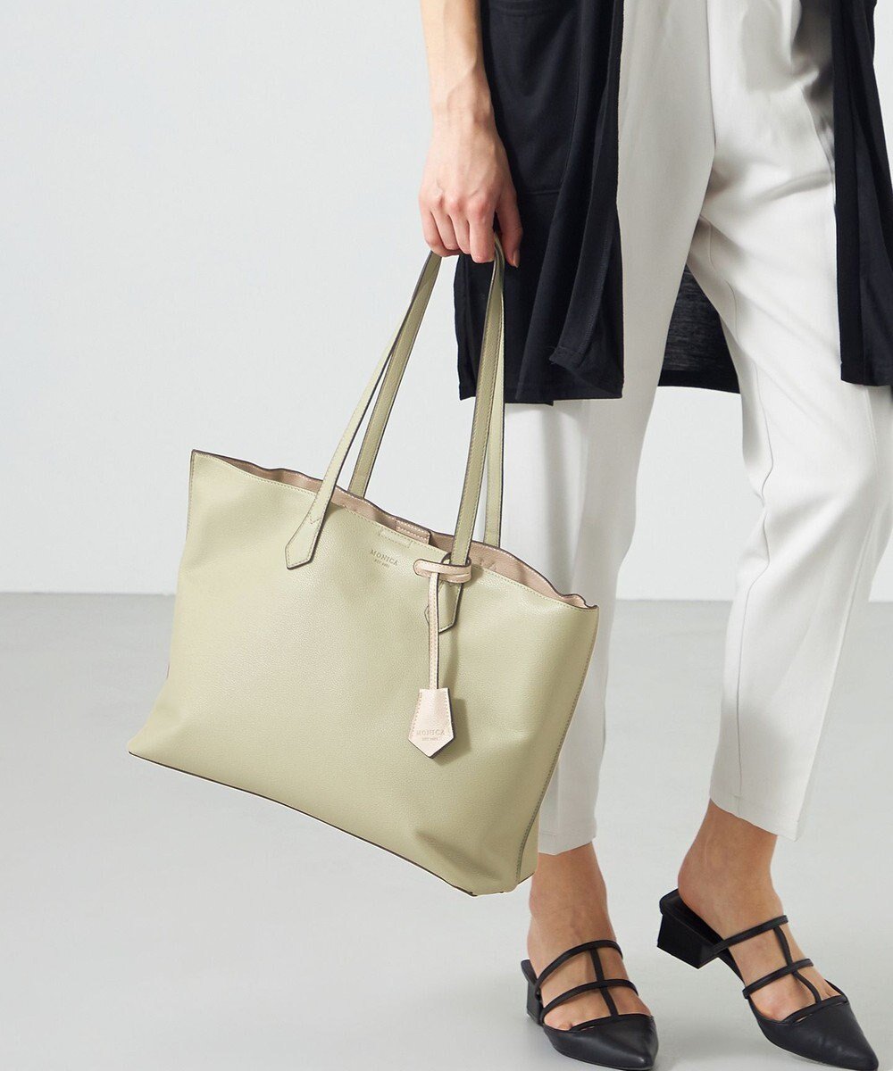 【ラ バガジェリー/LA BAGAGERIE】の【MONICA】バイカラーA4トート インテリア・キッズ・メンズ・レディースファッション・服の通販 founy(ファニー) ファッション Fashion レディースファッション Fashion for Women バッグ Bags 軽量 Lightweight, Ultra Light シンプル Simple, Minimal スタイリッシュ Stylish, Fashionable スマート Smart, Elegant フォルム Silhouette, Form ポケット Pocket, Pocket Detail おすすめ Recommended / Our Picks ビジネス 仕事 通勤 Business / Work / Commuting グリーン|ID: prp329100004532551 ipo3291000000034211324