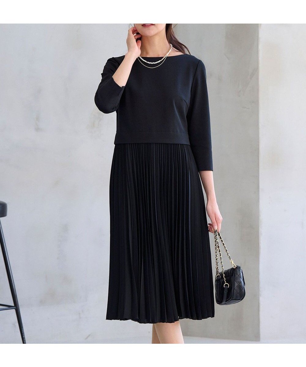 【組曲/KUMIKYOKU】の【KUMIKYOKU NAVY】ジャージーコンビプリーツ ワンピース 人気、トレンドファッション・服の通販 founy(ファニー) 　ファッション　Fashion　レディースファッション　WOMEN　ワンピース　Dress　カーディガン　Cardigan　コレクション　Collection　コンパクト　Compact　コンビ　Combination　ジャケット　Jacket　ジャージ　Jersey　ストレッチ　Stretch　ツイード　Tweed　ドレープ　Drape　フォルム　Form　フォーマル　Formal　プリーツ　Pleats　A/W・秋冬　Aw・Autumn/Winter・Fw・Fall-Winter　2022年　2022　S/S・春夏　Ss・Spring/Summer　2022-2023秋冬・A/W　Aw/Autumn/Winter//Fw/Fall-Winter/2022-2023　夏　Summer　エレガント 上品　Elegant　セレモニー　Ceremony　結婚式　Wedding Ceremony　ビジネス 仕事 通勤　Business　 other-1|ID: prp329100004532569 ipo3291000000032234710