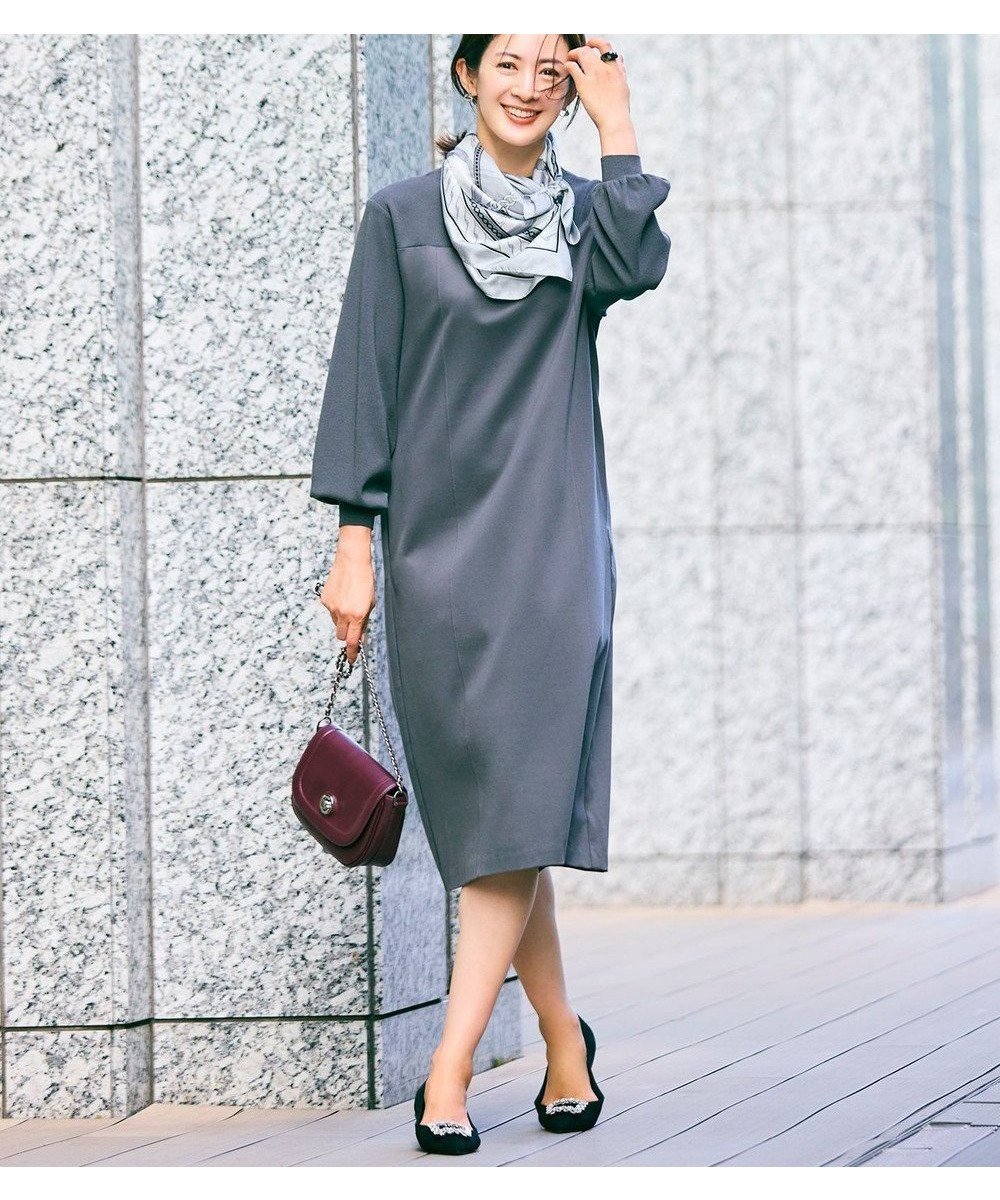 【自由区/JIYU-KU】の【洗える】エアーポンチ ワンピース インテリア・キッズ・メンズ・レディースファッション・服の通販 founy(ファニー) 　ファッション　Fashion　レディースファッション　WOMEN　ワンピース　Dress　コンビ　Combination　シンプル　Simple　ジャージー　Jersey　リラックス　Relax　洗える　Washable　A/W・秋冬　Aw・Autumn/Winter・Fw・Fall-Winter　チャコール|ID: prp329100004532619 ipo3291000000032130522