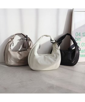 【ペレボルサ/PELLE BORSA】のワンハンドルラウンドバッグ Cheers 4696 人気、トレンドファッション・服の通販 founy(ファニー) ファッション Fashion レディースファッション Fashion for Women バッグ Bags 抗菌 Antibacterial, Bacteria-Resistant 軽量 Lightweight, Ultra Light 財布 Wallet, Purse フォルム Silhouette, Form ポケット Pocket, Pocket Detail ラウンド Round, Round Neck ループ Loop, Loop Knit おすすめ Recommended / Our Picks エレガント 上品 Elegant |ID:prp329100004532646