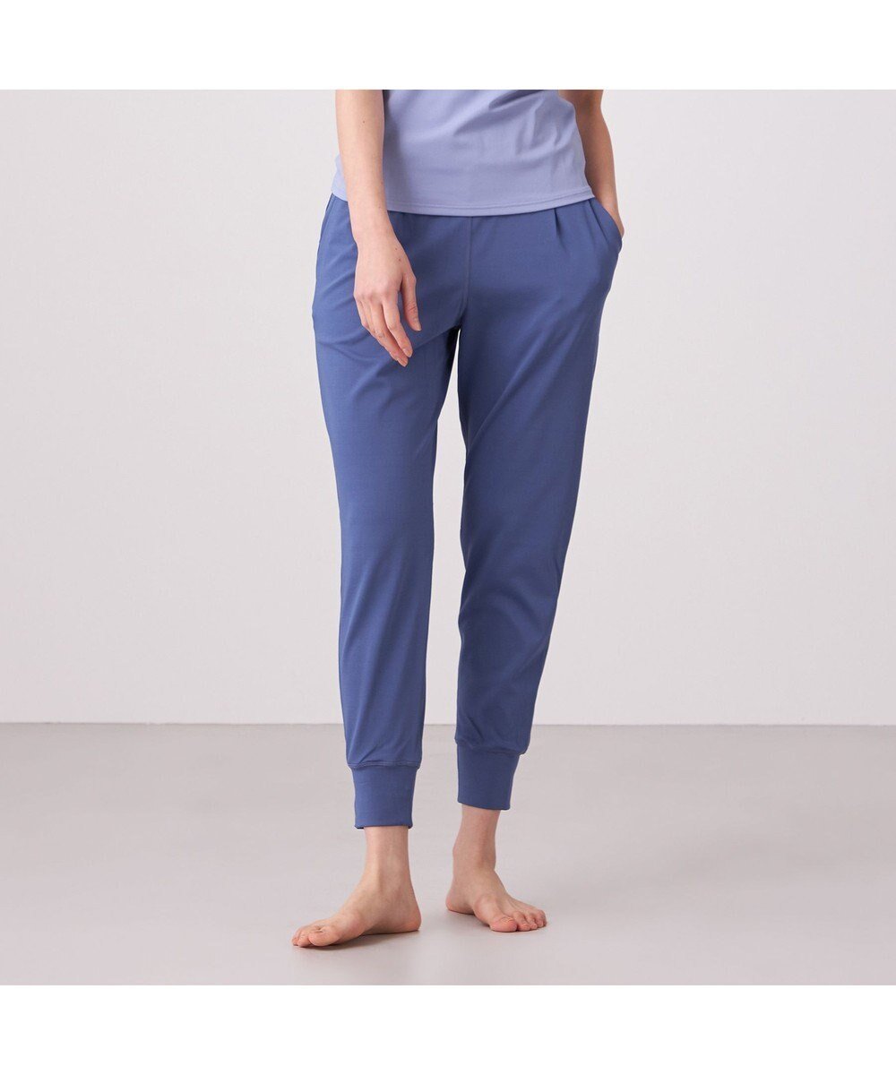 【チャコット/Chacott】のChacott BALANCE スムースパンツ【C BASIC】 インテリア・キッズ・メンズ・レディースファッション・服の通販 founy(ファニー) 　ファッション　Fashion　レディースファッション　WOMEN　パンツ　Pants　抗菌　Antibacterial　ストレッチ　Stretch　人気　Popularity　パウダー　Powder　フィット　Fit　ポケット　Pocket　レギンス　Leggings　アイアンブルー|ID: prp329100004532831 ipo3291000000032039817