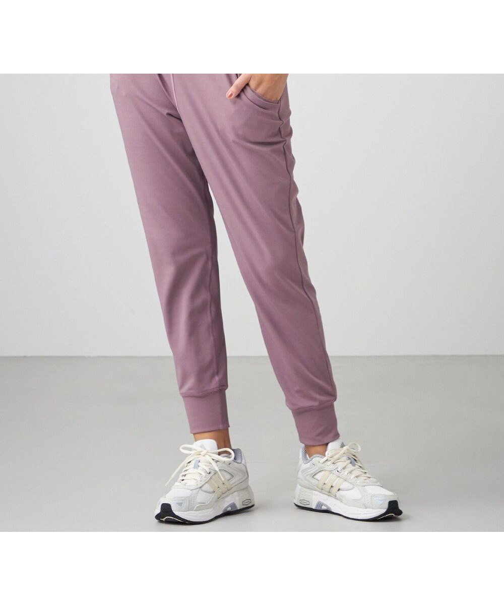 【チャコット/Chacott】のChacott BALANCE スムースパンツ【C BASIC】 インテリア・キッズ・メンズ・レディースファッション・服の通販 founy(ファニー) 　ファッション　Fashion　レディースファッション　Fashion for Women　パンツ　Pants & Trousers　抗菌　Antibacterial, Bacteria-Resistant　ストレッチ　Stretch, Stretchy Fabric　人気　Popular, Best Seller　パウダー　Powder, Soft Tone　フィット　Fit, Slim Fit　ポケット　Pocket, Pocket Detail　レギンス　Leggings, Stretch Pants　グレイッシュライラック|ID: prp329100004532831 ipo3291000000033674668