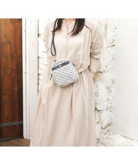 【レガロフェリーチェ/Regalo Felice】の【花の刺繍が可愛い / 2way】ショルダー / REGALO 人気、トレンドファッション・服の通販 founy(ファニー) ファッション Fashion レディースファッション WOMEN ショルダー Shoulder 財布 Wallet ダメージ Damage ポケット Pocket ポーチ Pouch |ID:prp329100004533203