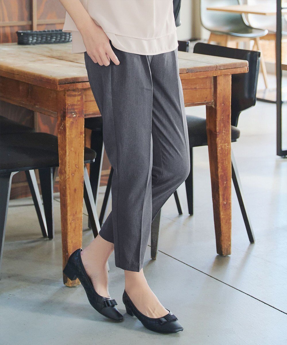 【ティアクラッセ/Tiaclasse】の【小倉優子さん着用・洗える】カラーテーパードパンツ インテリア・キッズ・メンズ・レディースファッション・服の通販 founy(ファニー) 　ファッション　Fashion　レディースファッション　Fashion for Women　パンツ　Pants & Trousers　洗える　Machine Washable　シューズ　Shoes, Footwear　ストレッチ　Stretch, Stretchy Fabric　チュニック　Tunic, Long Top　ツイル　Twist, Twisted Detail　フェイク　Faux, Fake　フリル　Frill, Ruffle　ポケット　Pocket, Pocket Detail　ループ　Loop, Loop Knit　楽ちん　Easy Fit, Comfortable　A/W・秋冬　Autumn/Winter　S/S・春夏　SS, Spring/Summer, Warm Season　再入荷　Restock / Back in Stock　夏　Summer　新作・新入荷　New Arrivals / New In　ビジネス 仕事 通勤　Business / Work / Commuting　チャコールグレー|ID: prp329100004533423 ipo3291000000035647612