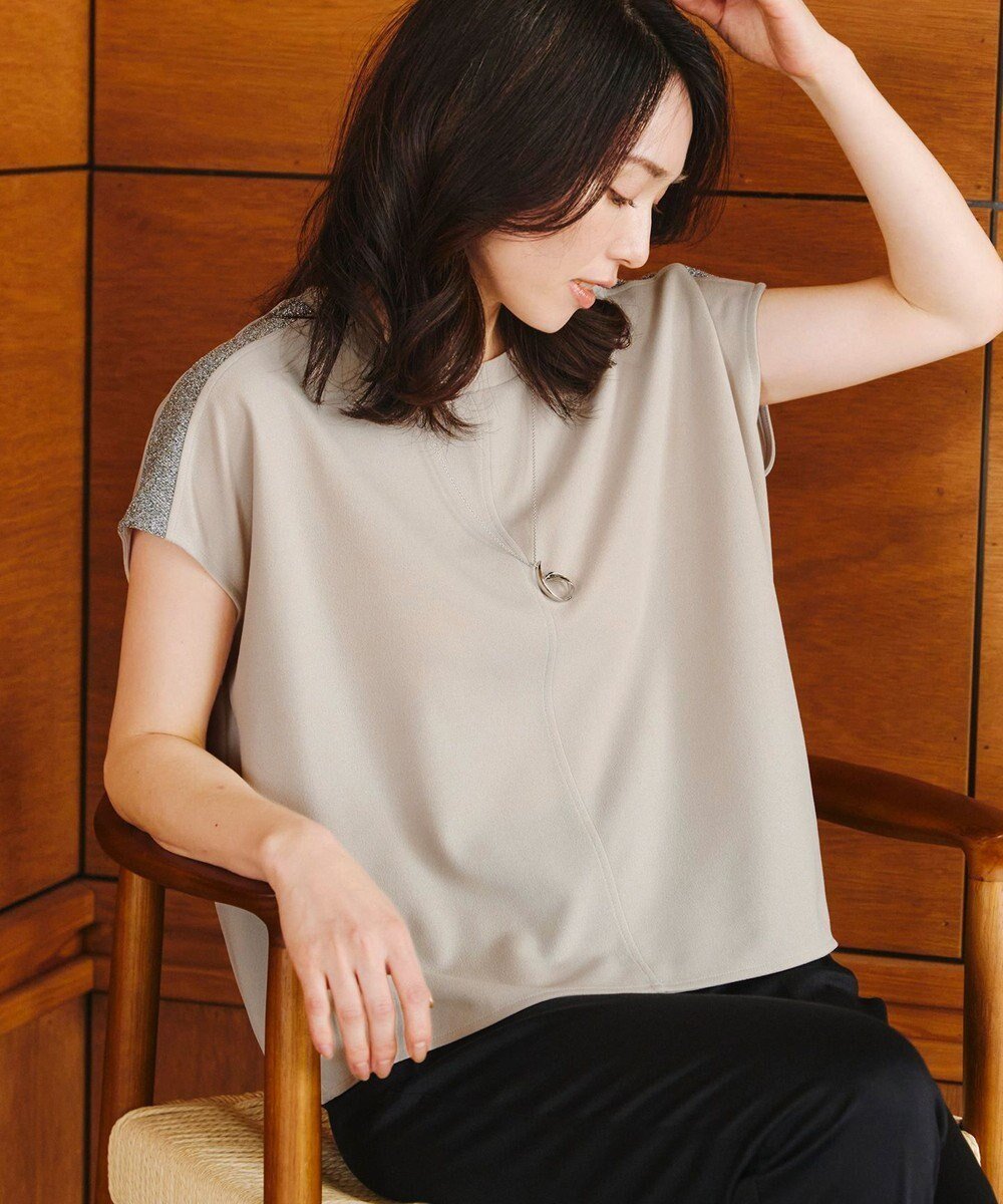 【ティアクラッセ/Tiaclasse】の【洗える】ドルマンラメスリーブトップス 人気、トレンドファッション・服の通販 founy(ファニー) 　ファッション　Fashion　レディースファッション　WOMEN　トップス・カットソー　Tops/Tshirt　シャツ/ブラウス　Shirts/Blouses　ロング / Tシャツ　T-Shirts　カットソー　Cut and Sewn　アクセサリー　Accessories　ウォッシャブル　Washable　エレガント 上品　Elegant　春　Spring　洗える　Washable　カットソー　Cut And Sew　カーディガン　Cardigan　スリーブ　Sleeve　チュニック　Tunic　フレンチ　French　楽ちん　Easy　S/S・春夏　Ss・Spring/Summer　再入荷　Restock/Back In Stock/Re Arrival　夏　Summer　NEW・新作・新着・新入荷　New Arrivals　 other-1|ID: prp329100004533630 ipo3291000000032043083