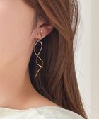 【フィービィー/phoebe】のロングツイストメタルパールクリップイヤリング ゴールド|ID: prp329100004534042 ipo3291000000032044756