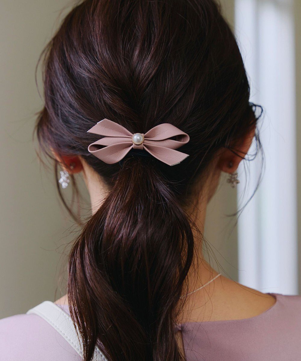 【ティアクラッセ/Tiaclasse】の【2TYPE/ゴム&クリップ】レザーリボンヘアアクセサリー インテリア・キッズ・メンズ・レディースファッション・服の通販 founy(ファニー) 　ファッション　Fashion　レディースファッション　WOMEN　シュシュ / ヘアアクセ　Hair Accessories　アクセサリー　Accessories　シューズ　Shoes　シンプル　Simple　チュニック　Tunic　バレッタ　Valletta　リボン　Ribbon　ワンポイント　One Point　再入荷　Restock/Back In Stock/Re Arrival　NEW・新作・新着・新入荷　New Arrivals　ゴム:ピンク|ID: prp329100004534305 ipo3291000000032248125