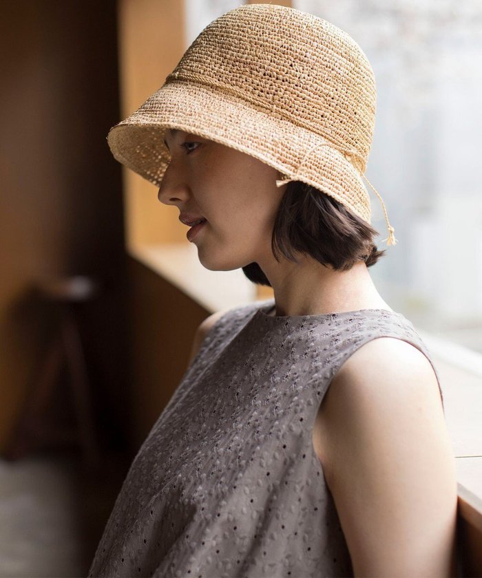 【組曲/KUMIKYOKU】のラフィアハット インテリア・キッズ・メンズ・レディースファッション・服の通販 founy(ファニー) https://founy.com/ ファッション Fashion レディースファッション Fashion for Women キャップ&ハット Hats & Caps プレート Plate, Dish メタル Metal, Metal Parts ラフィア Raffia, Natural Straw リボン Ribbon, Bow 帽子 Hat, Headwear |ID: prp329100004534451 ipo3291000000032572335