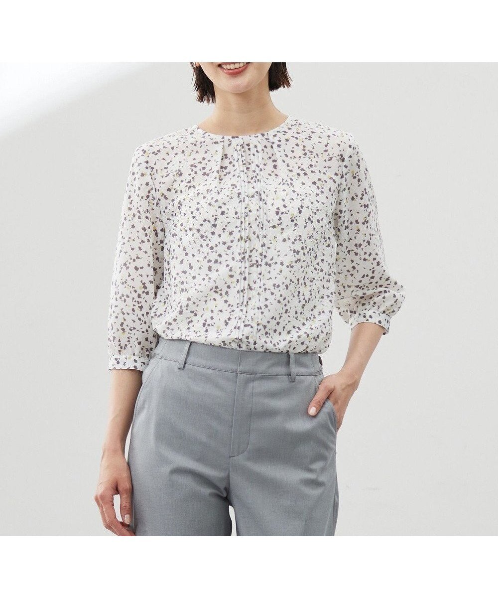 【ジェイ プレス/J.PRESS】の【洗える】スパンローンフラワープリント クルーネック ブラウス インテリア・キッズ・メンズ・レディースファッション・服の通販 founy(ファニー) ファッション Fashion レディースファッション Fashion for Women トップス・カットソー Cut & Sew Tops シャツ・ブラウス・オフィスカジュアル Elegant Blouses & Button-Ups 花柄・フラワープリント・モチーフ Floral Prints & Motifs / Flower Pattern Tops インナー Innerwear 夏 Summer 春 Spring S/S・春夏 SS, Spring/Summer, Warm Season 洗える Machine Washable オフベース系|ID: prp329100004535145 ipo3291000000033513602