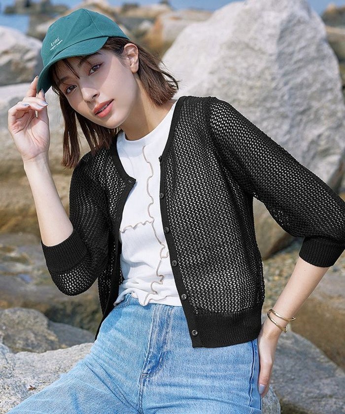 【ティアクラッセ/Tiaclasse】の【新色追加・洗える】パフスリーブ透かし編みニットカーディガン インテリア・キッズ・メンズ・レディースファッション・服の通販 founy(ファニー) https://founy.com/ ファッション Fashion レディースファッション Fashion for Women トップス・カットソー Cut & Sew Tops ニット Knit Tops & Sweaters カーディガン・羽織り Layered Style Cardigans ウォッシャブル Machine Washable 春 Spring 洗える Machine Washable 秋 Autumn カーディガン Cardigan, Knitwear クロシェ Crochet, Knitted Lace コンパクト Compact, Small Size サマー Summer, Summer Style シアー Sheer, See-Through ショート Short, Short Length シンプル Simple, Minimal スリーブ Sleeve, Long Sleeve / Short Sleeve 透かし Cut-Out, Lacework チュニック Tunic, Long Top トレンド Trend, Trending Now 長袖 Long Sleeve, Full Sleeve フェミニン Feminine, Girly ボレロ Bolero, Short Cardigan ポケット Pocket, Pocket Detail メッシュ Mesh, Net Fabric 無地 Plain, Solid Color ラウンド Round, Round Neck S/S・春夏 SS, Spring/Summer, Warm Season 再入荷 Restock / Back in Stock 夏 Summer |ID: prp329100004535320 ipo3291000000033631122