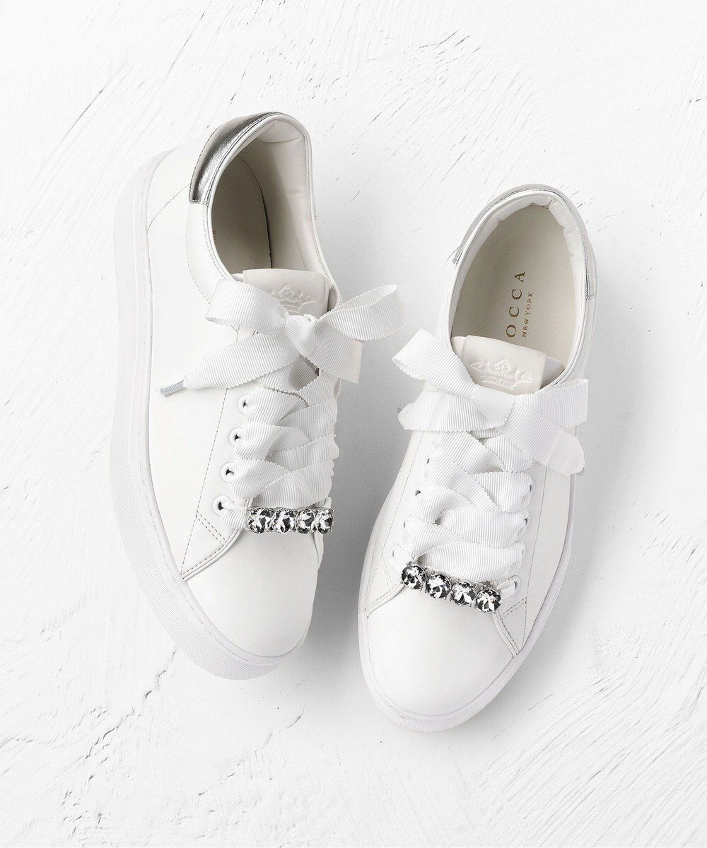 【トッカ/TOCCA】の【新色シルバーカラー登場!】【軽量】BIJOUX SNEAKERS スニーカー インテリア・キッズ・メンズ・レディースファッション・服の通販 founy(ファニー) 　ファッション　Fashion　レディースファッション　Fashion for Women　クッション　Cushion, Throw Pillow　シルバー　Silver, Metallic Silver　シンプル　Simple, Minimal　スニーカー　Sneakers, Trainers　リュクス　Luxury, Elegant, High-End, Chic　レース　Lace, Lace Fabric　ロマンティック　Romantic, Feminine Style　厚底　Platform Shoes　軽量　Lightweight, Ultra Light　雑誌　Magazine, Fashion Magazine　[新色]シルバー系|ID: prp329100004535360 ipo3291000000033487952