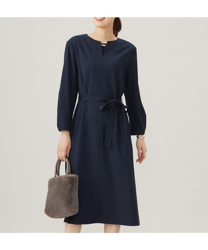 【ジェイ プレス/J.PRESS】の【洗える】T/Rウォッシャブルギャバ パール釦 ワンピース インテリア・キッズ・メンズ・レディースファッション・服の通販 founy(ファニー) https://founy.com/ ファッション Fashion レディースファッション Fashion for Women ワンピース Dresses アクセサリー Fashion Accessories 洗える Machine Washable ギャザー Gathered, Ruffled コンパクト Compact, Small Size パール Pearl, Pearl Accent ポケット Pocket, Pocket Detail リボン Ribbon, Bow A/W・秋冬 Autumn/Winter エレガント 上品 Elegant |ID: prp329100004535368 ipo3291000000034310622