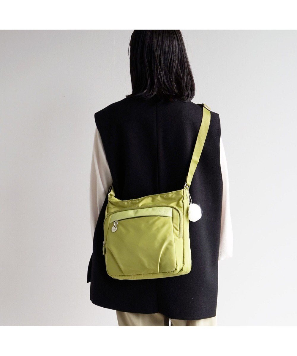 【エースバッグズアンドラゲッジ/ACE BAGS & LUGGAGE】のKanana project PJ1-4th ショルダーバッグ 67643 カナナ プロジェクト 斜め掛け 軽量 軽い 旅行 インテリア・キッズ・メンズ・レディースファッション・服の通販 founy(ファニー) 　ファッション　Fashion　レディースファッション　WOMEN　傘　Umbrella　吸水　Water Absorption　抗菌　Antibacterial　軽量　Lightweight　定番　Standard　フロント　Front　ポケット　Pocket　リュック　Ruck Sack　旅行　Travel　イエローグリーン|ID: prp329100004535392 ipo3291000000032051200