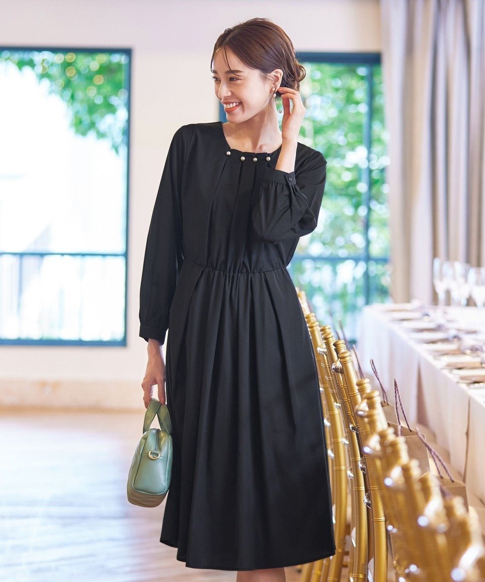 【ティアクラッセ/Tiaclasse】の【洗える】タックパールワンピース インテリア・キッズ・メンズ・レディースファッション・服の通販 founy(ファニー) 　ファッション　Fashion　レディースファッション　WOMEN　ワンピース　Dress　おすすめ　Recommend　オケージョン　Occasion　チュニック　Tunic　パール　Pearl　フィット　Fit　フレア　Flare　ブラウジング　Browsing　ポケット　Pocket　ラウンド　Round　エレガント 上品　Elegant　再入荷　Restock/Back In Stock/Re Arrival　夏　Summer　NEW・新作・新着・新入荷　New Arrivals　S/S・春夏　Ss・Spring/Summer　洗える　Washable　A/W・秋冬　Aw・Autumn/Winter・Fw・Fall-Winter　結婚式　Wedding Ceremony　ブラック|ID: prp329100004535809 ipo3291000000032198478
